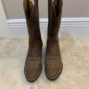 Ariat cowboy boots